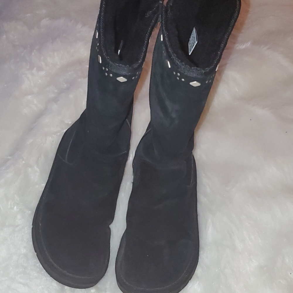 UGG Size 7 Black Suede Silver Designs